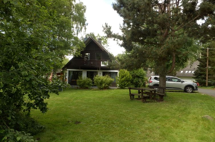 Vakantiehuis mit Grill, Terrasse und Garten