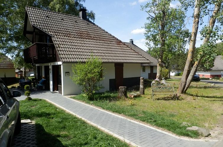 Vakantiehuis mit Grill, Terrasse und Garten