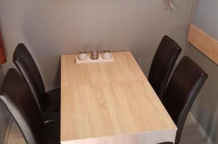 Vakantiehuis in Feriendorf Silbersee mit Garten