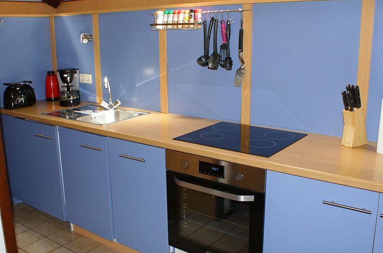 Vakantiehuis mit Terrasse und Grill