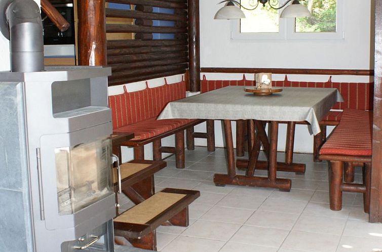 Vakantiehuis mit Terrasse und Grill