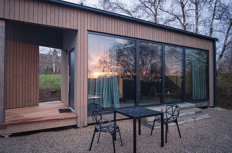 Geniet van de serene omgeving bij NW082, een vakantiehuis in Schleiden, Eifel met ruim terras.