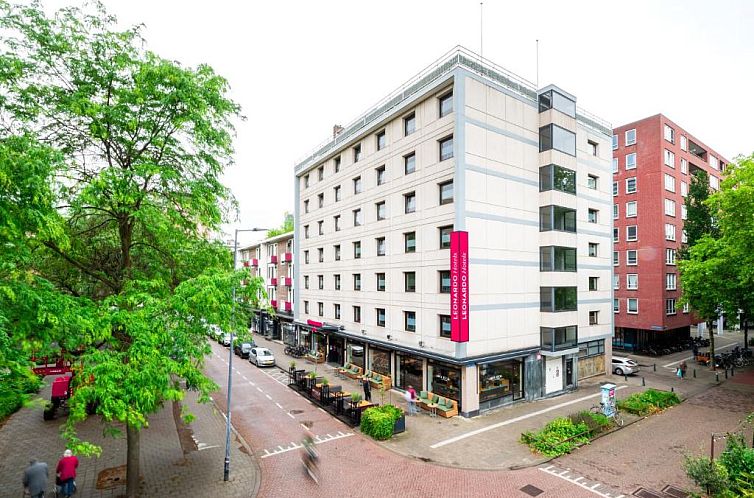 Savoy Hotel Rotterdam, modern vacation apartment in the heart of Rotterdam, South Holland, overlooking a lively street.