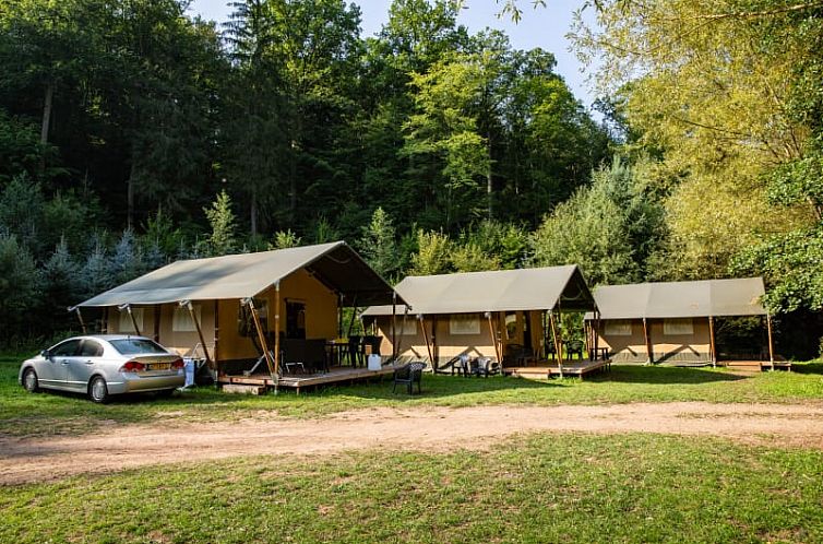 Glamping lodge Safaritent in Bockenau, Duitsland, biedt een serene ontsnapping in de natuur van Rijnland-Palts.