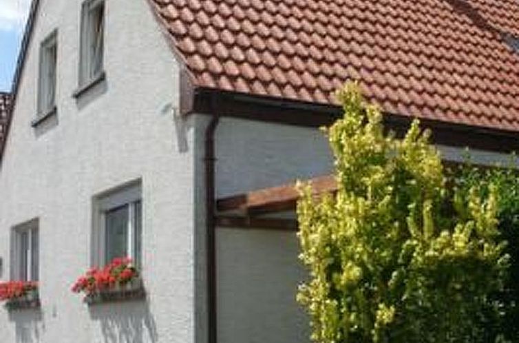 Guest house 02730401 - Apartment Rhineland-Palatinate - Appartement Appartement in Abenheim mit Grill und Terrasse
