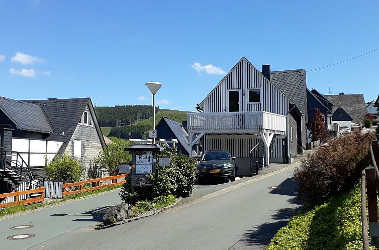Vakantiehuis Fachwerkhaus mit 5 Schlafzimmern bei Winterberg