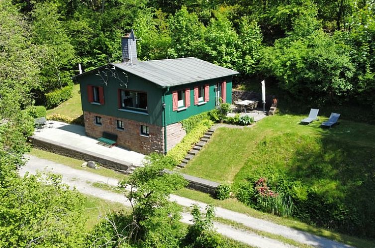 Gezellig vakantiehuis in Kirchhundem met prachtig uitzicht op de natuur van Sauerland, ideaal voor rustzoekers.