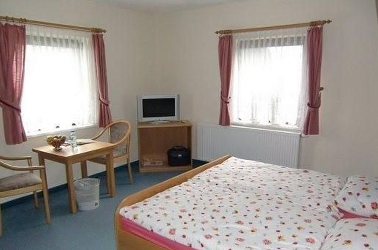 Vakantiehuis Vakantiehuis "Haus Talschänke" met terras
