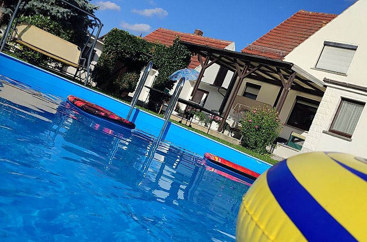 Appartement Große Ferienwohnung in Niedergurig mit Großem 