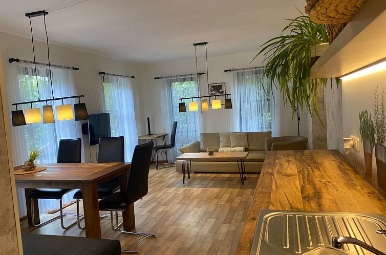 Appartement Geräumige Wohnung in Bad Elster mit Terrasse, G