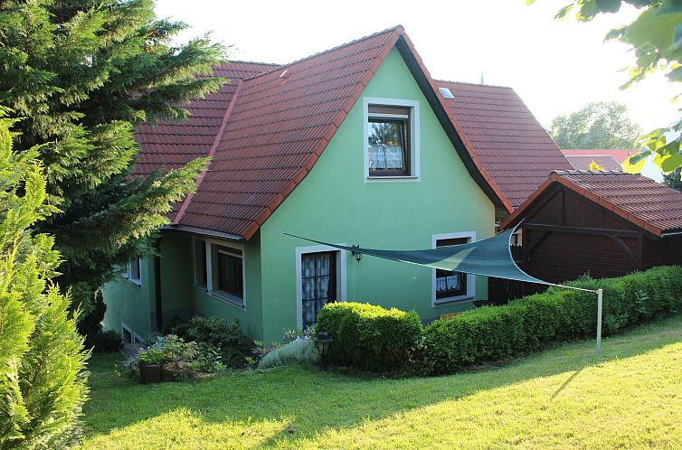 Appartement Geräumige Ferienwohnung mit Terrasse, in günst