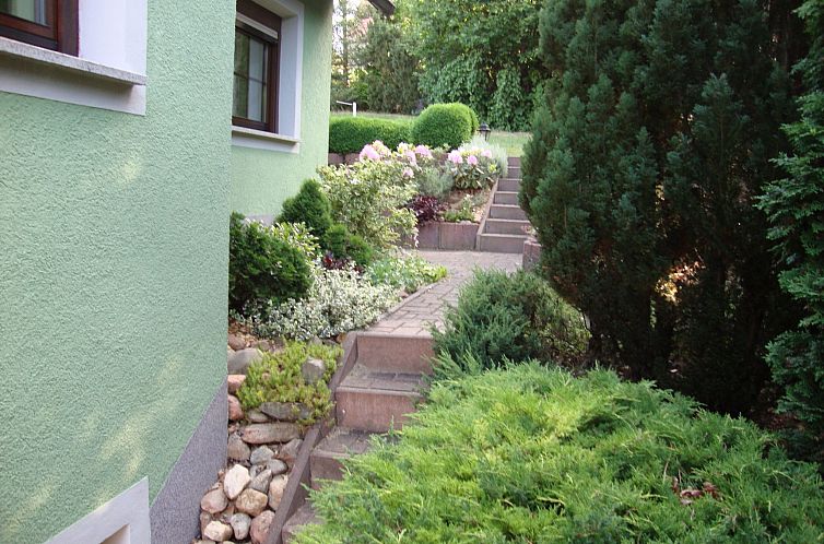 Appartement Geräumige Ferienwohnung mit Terrasse, in günst