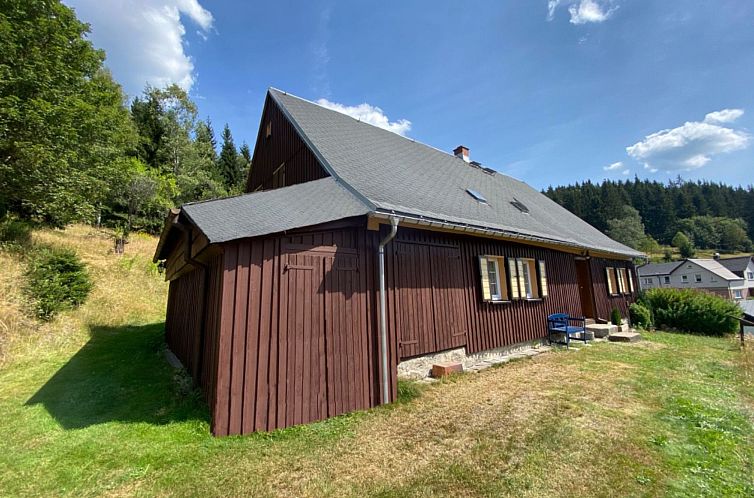 Vakantiehuis Tolles Ferienhaus in Klingenthal mit Großem Ga