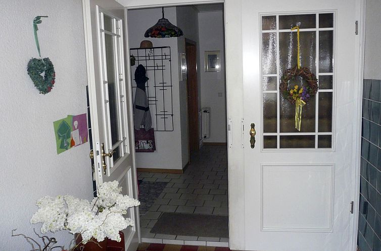 Appartement Charmante Wohnung in Dassow mit Terrasse und Gri