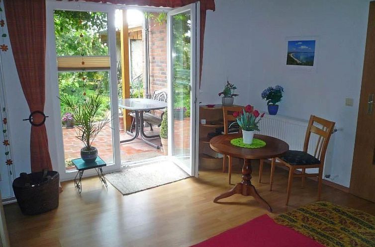 Appartement Charmante Wohnung in Dassow mit Terrasse und Gri