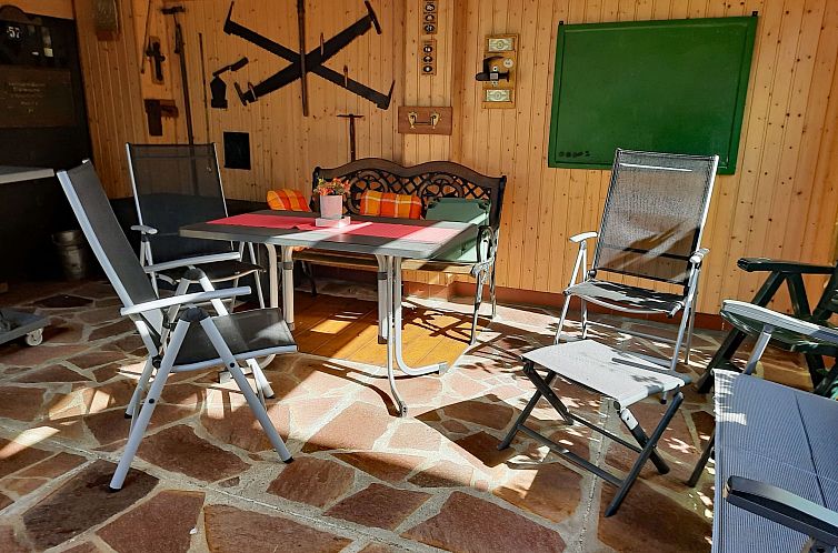 Appartement Charmante Wohnung in Dassow mit Terrasse und Gri