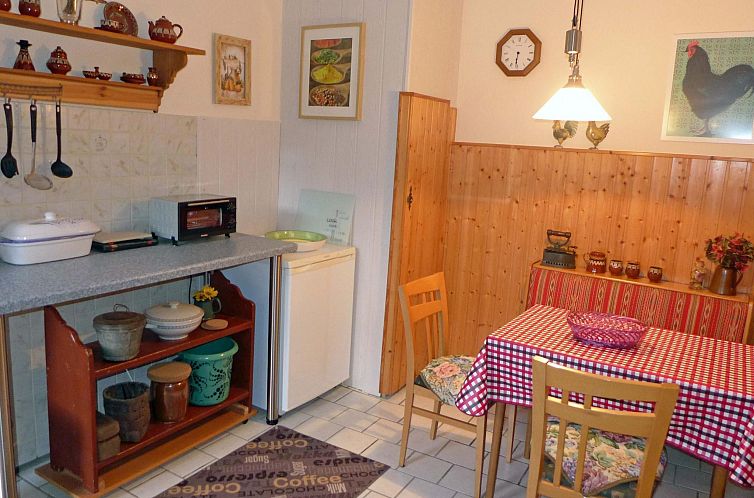 Appartement Charmante Wohnung in Dassow mit Terrasse und Gri