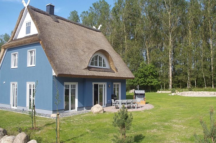 Vakantiehuis Komfort Ferienhaus mit Sauna und Kamin, auf gro