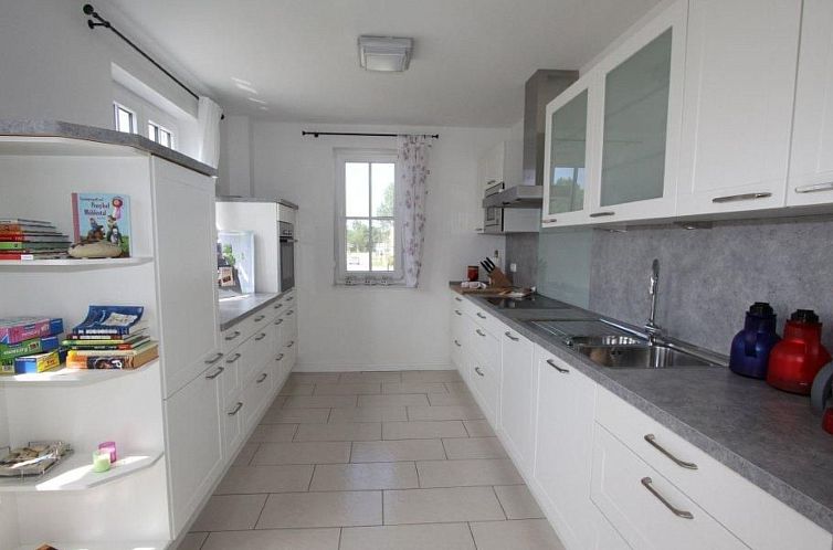 Vakantiehuis Reet-Hus Hanbutt in Glowe