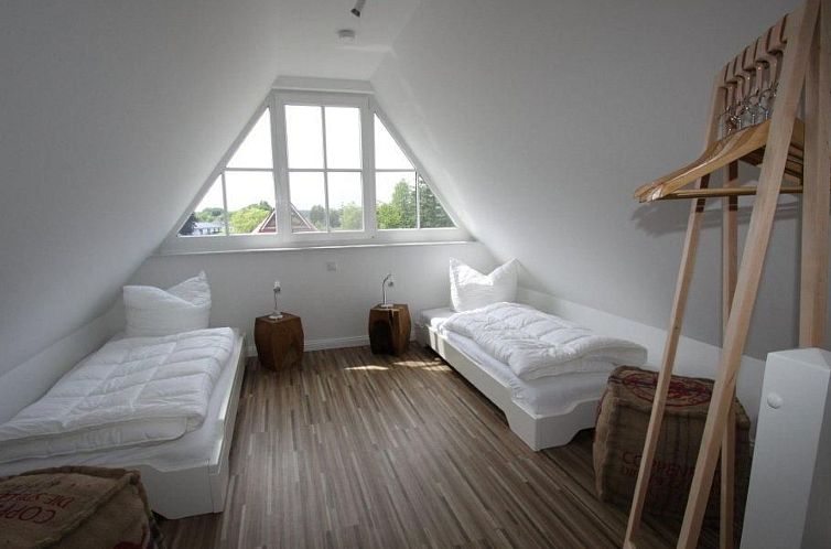 Vakantiehuis Reet-Hus Hanbutt in Glowe