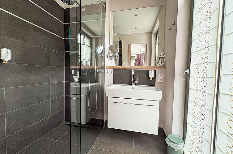 Appartement Luxus Ferienwohnung "Seebrise"