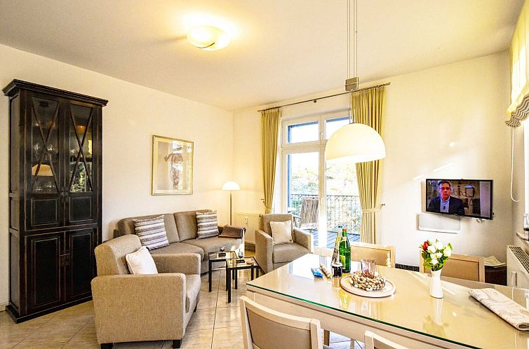 Appartement Strandnahe Wohnung mit Großem Balkon und Meerbl