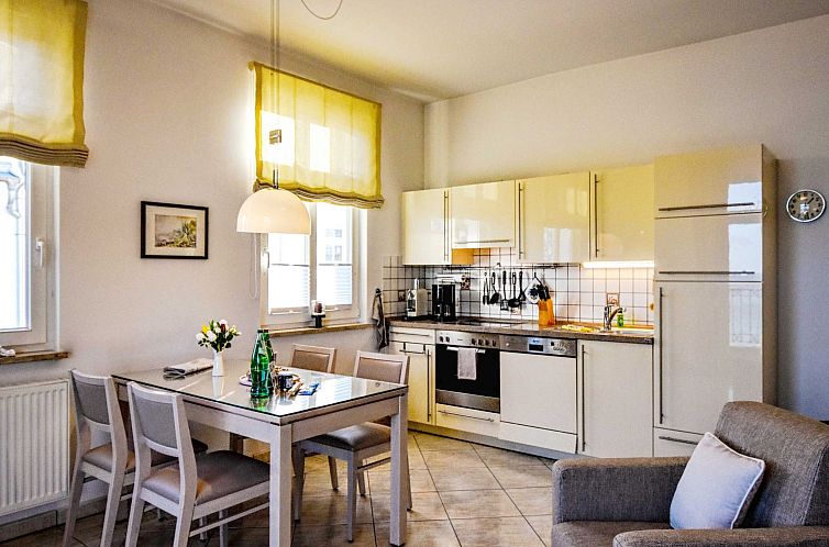 Appartement Strandnahe Wohnung mit Großem Balkon und Meerbl