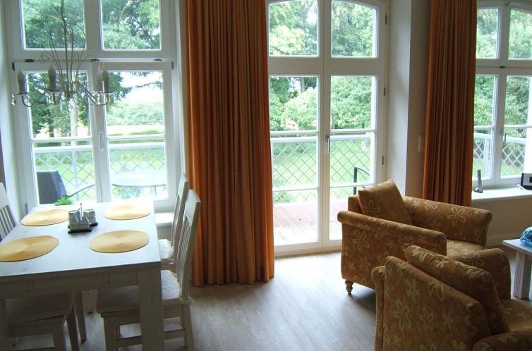 Appartement Schloßurlaub direkt an der Ostsee