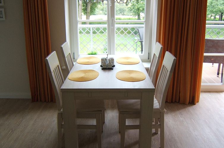 Appartement Schloßurlaub direkt an der Ostsee