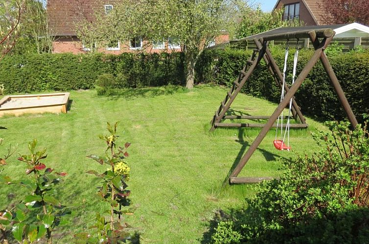 Appartement Wohnung in Kellenhusen mit Grill und Garten