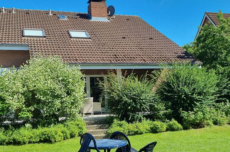 Appartement Wohnung in Kellenhusen mit Grill und Garten