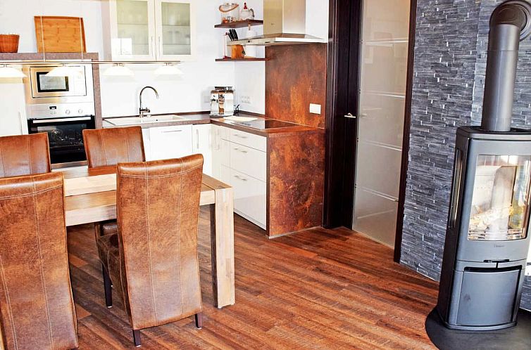 Appartement Ferienbungalow mit Terrasse und Seeblick in Sell