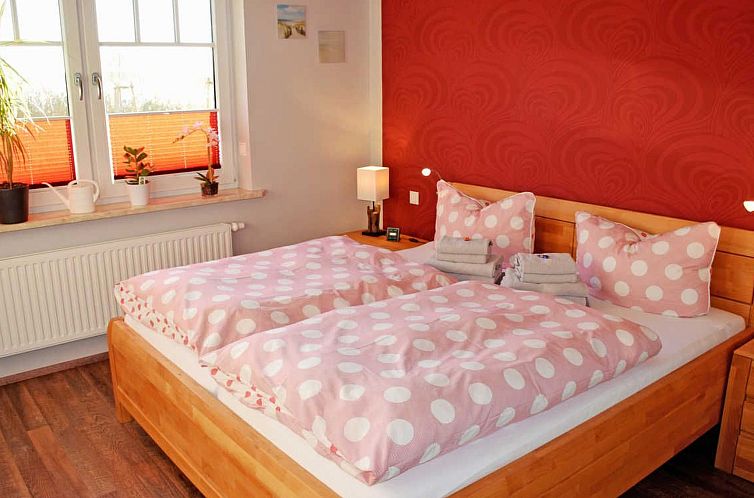 Appartement Ferienbungalow mit Terrasse und Seeblick in Sell