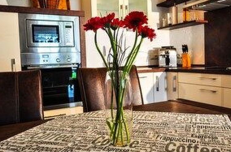 Appartement Ferienbungalow mit Terrasse und Seeblick in Sell