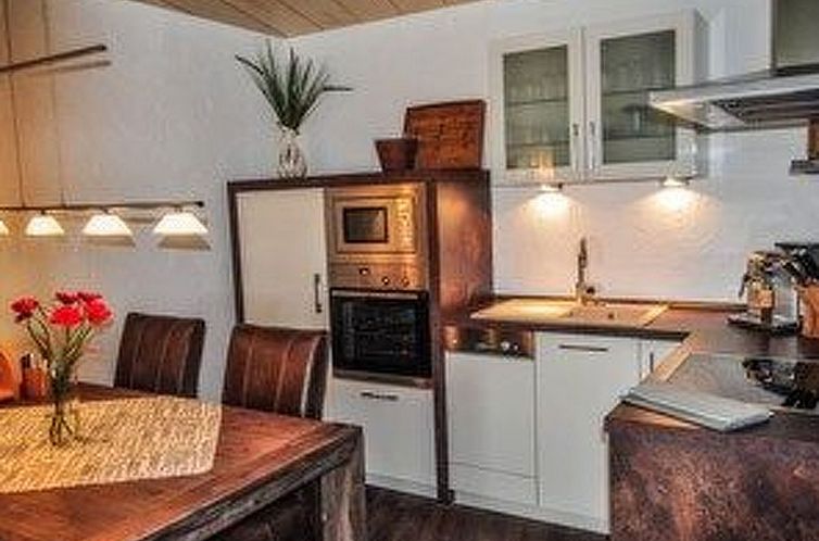 Appartement Ferienbungalow mit Terrasse und Seeblick in Sell