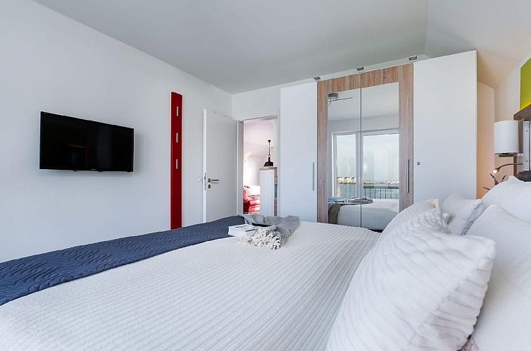 Appartement Fewo Kapitän James Cook, E-Ladesäule, Wasserbe