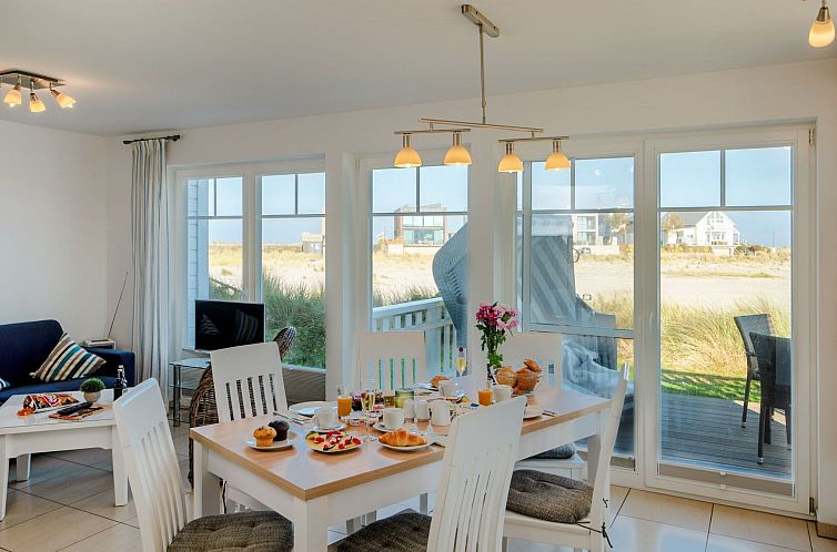 Unterkunft 03033517 - Ferienhaus Ostsee - Vakantiehuis Strand Hus by Seeblick Ferien ORO direkt am Str