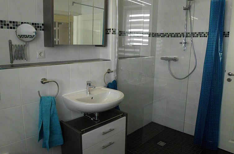 Appartement Barrierefreie FeHausHälfte mit Terrasse.