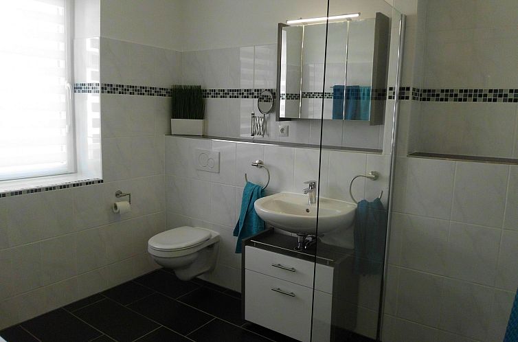 Appartement Barrierefreie FeHausHälfte mit Terrasse.