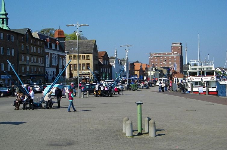 Appartement Charmante Fewo mit Großem Balkon