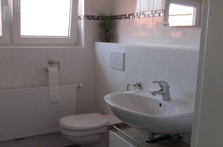 Appartement Charmante Fewo mit Großem Balkon