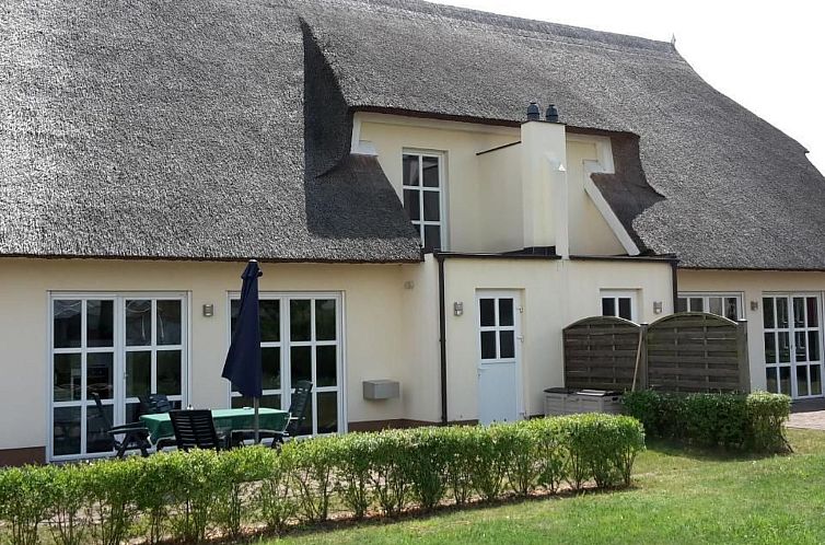 Vakantiehuis in Garz mit Terrasse und Grill