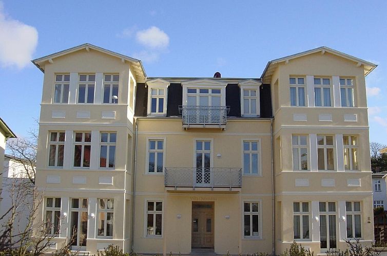 Guest house 03035814 - Apartment Baltic Sea - Appartement Appartemen in trestaurierte Bädervilla Quisisan