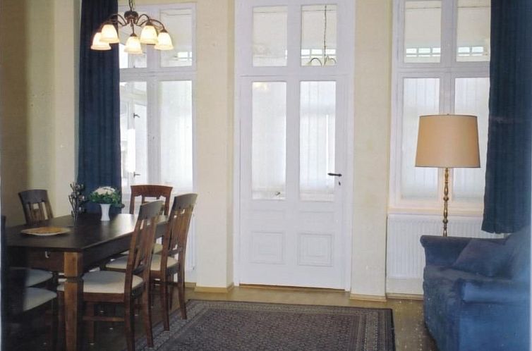 Appartement Strandnahe Ferienwohnung in Gründerzeitvilla