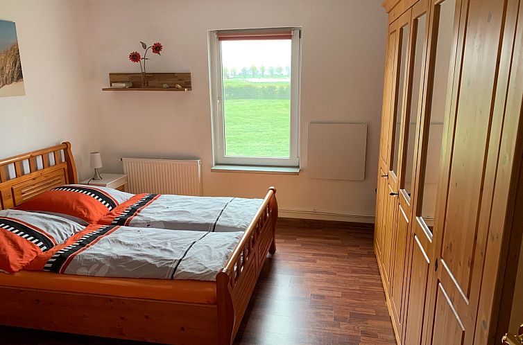 Appartement Große Ferienwohnung in Dargen mit Großem Garte