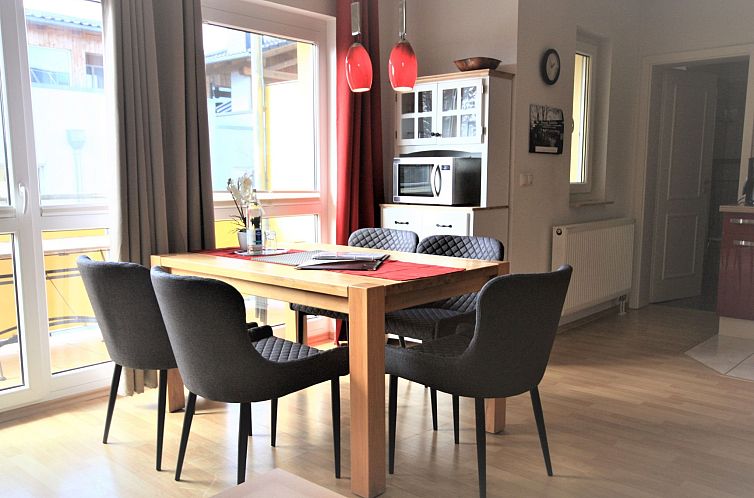 Appartement Wohnung in Koserow mit Garten und Grill und Nebe