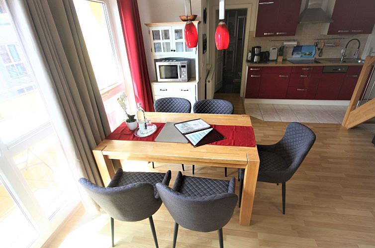 Appartement Wohnung in Koserow mit Garten und Grill und Nebe