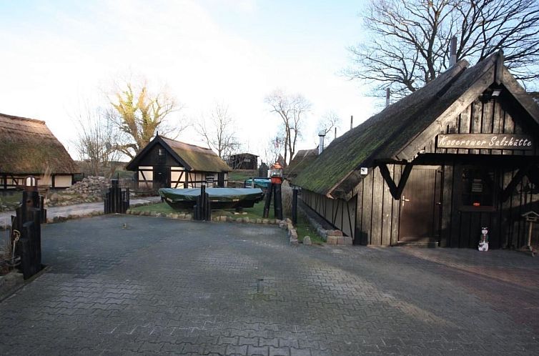 Appartement Wohnung in Koserow mit Garten und Grill und Nebe