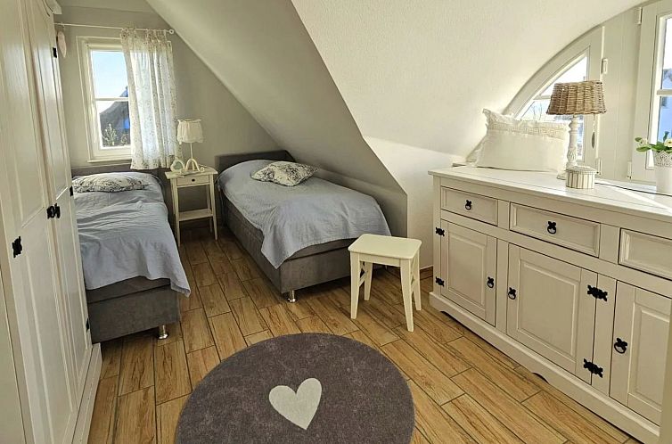 Vakantiehuis in Ummanz mit Sauna, Garten und Grill