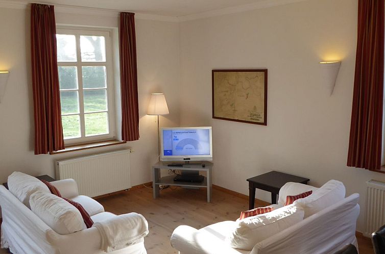 Appartement Hochwertige Ferienwohnung in Gingst